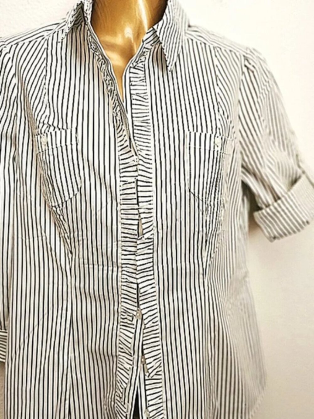 White House Black Market Stripe W/ Ruffle Accent Blouse size 4